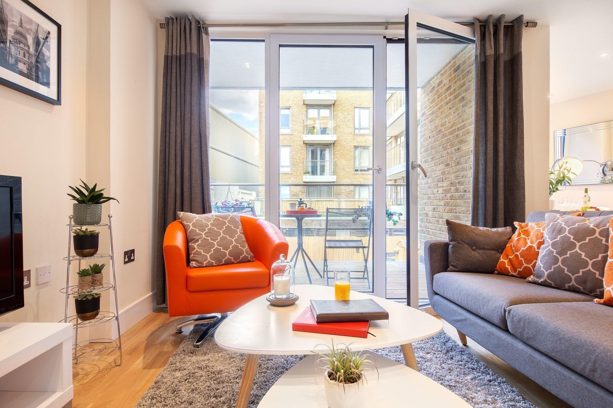 Two Bedroom Serviced Apartment With Balcony In Weymouth Building, Deacon Street Londres Extérieur photo