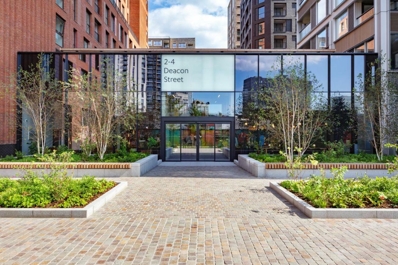 Two Bedroom Serviced Apartment With Balcony In Weymouth Building, Deacon Street Londres Extérieur photo